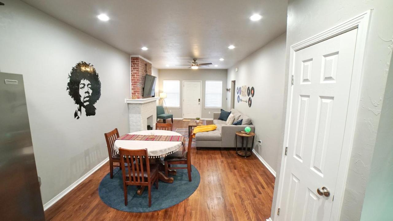 Rock & Roll House, Fiber Internet, Roku Tv, Washer & Dryer, By Dt Chickasha & Leg Lamp! Εξωτερικό φωτογραφία